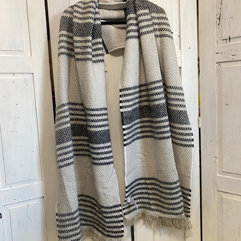 Ecoté‎ Unisex Boho Chunky Knit Scarf Textured Cream Gray Black Oversized
